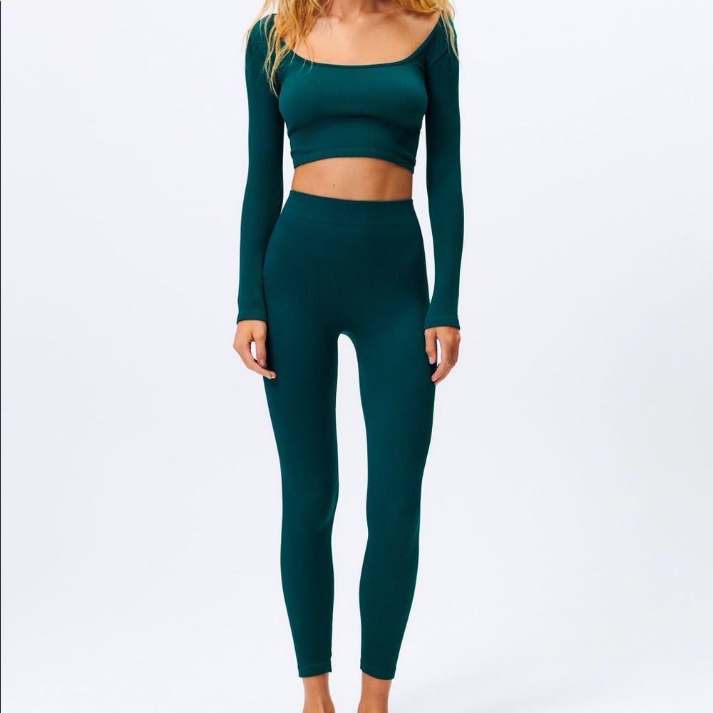 ZARA Ribbed Seamless Leggings Set